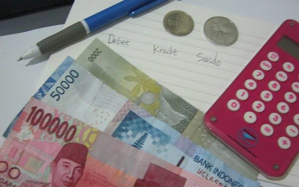 TIPS CERDAS UNTUK MENGHEMAT UANG BULANAN