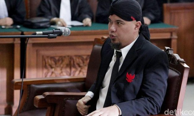 AHMAD DHANI : CUITAN UJARAN KEBENCIAN YANG MEMBAWANYA KE PENJARA 1,5 TH