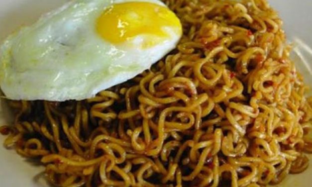 9 FAKTA TENTANG MIE INSTAN