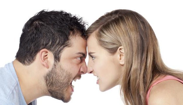 7 HAL YANG BISA MEMICU PERTENGKARAN DALAM HUBUNGAN