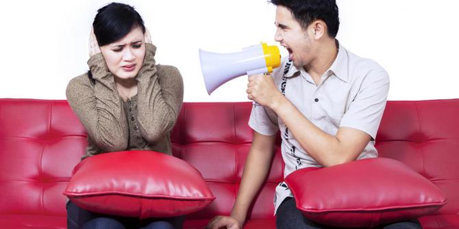 7 TANDA KAMU PACARAN SAMA TUKANG ATUR!