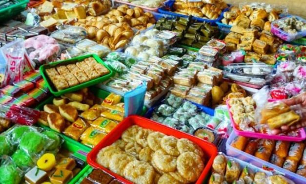 7 JAJANAN TRADISIONAL YANG MEMBUAT KAMU NOSTALGIA