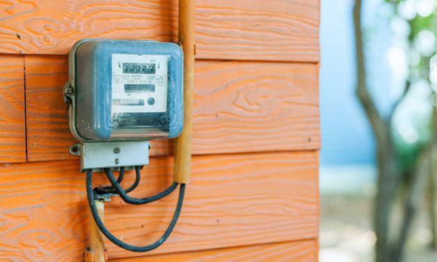 TIPS LISTRIK AMAN SAAT DITINGGAL LIBURAN