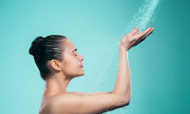 RAHASIA AGAR NGGAK KEDINGINAN SAAT MANDI PAGI TANPA AIR HANGAT