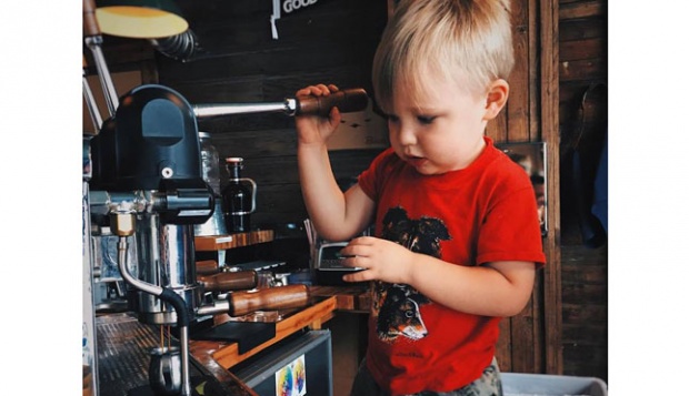 BARISTA TERMUDA DI DUNIA