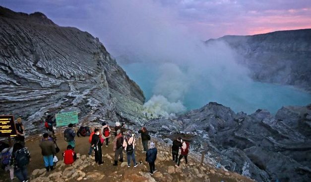 GUNUNG DI INDONESIA YANG COCOK BAGI PENDAKI PEMULA
