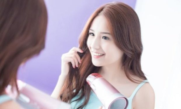 TEKSTUR RAMBUT TERNYATA BISA BERUBAH SENDIRI, KOK BISA?