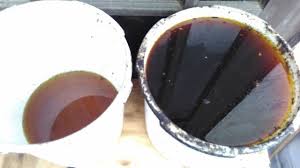 MINYAK GORENG DENGAN 6 CIRI-CIRI INI ARTINYA NGGAK LAYAK PAKAI LAGI. MENDING BUANG SAJA DEH!