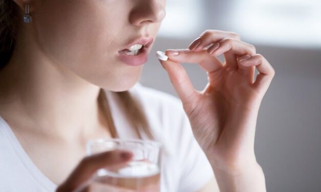 VIRUS CORONA DAPAT DILAWAN DENGAN ANTIBIOTIK MITOS ATAU FAKTA?