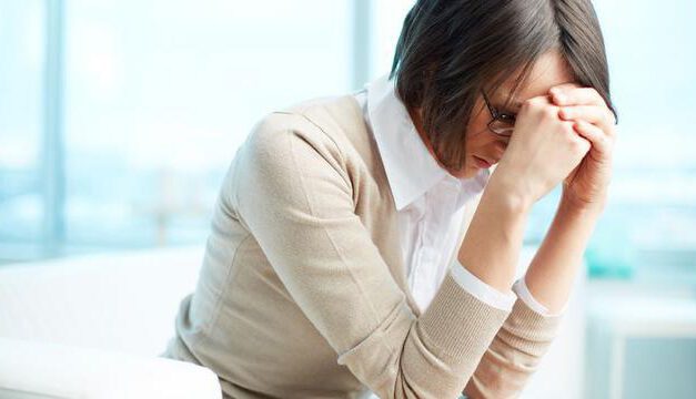 CARA MENGHINDARI STRES KERJA AGAR LEBIH PRODUKTIF