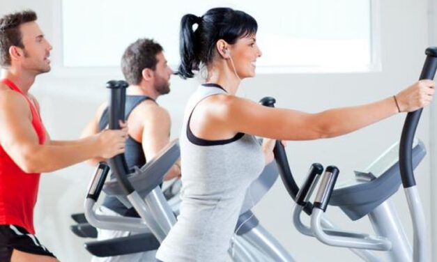 LEBIH EFEKTIF OLAHRAGA DI GYM ATAU DI LUAR RUANGAN