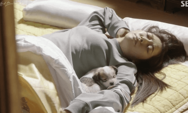 HAL YANG SEBAIKNYA DIHINDARI SAAT BANGUN TIDUR DI PAGI HARI